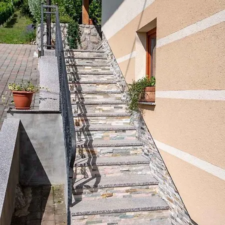 In - Dolenjska & Bela Krajina Unter- & Weisskrain 26093 Сasa de vacaciones